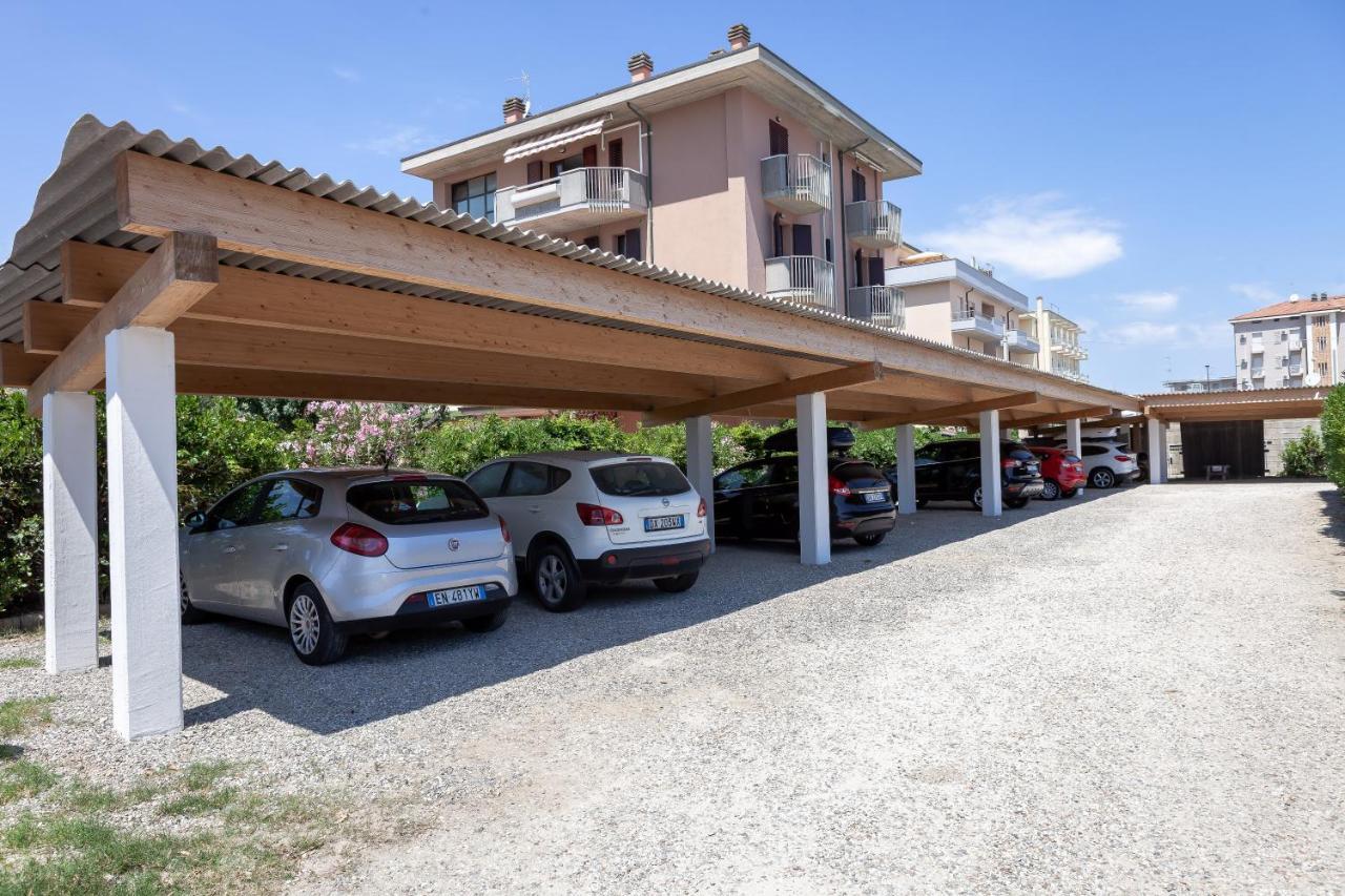 Hotel Primavera Sul Mare ليدو دي سافيو المظهر الخارجي الصورة