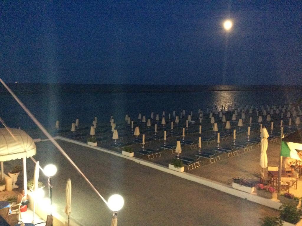 Hotel Primavera Sul Mare ليدو دي سافيو المظهر الخارجي الصورة