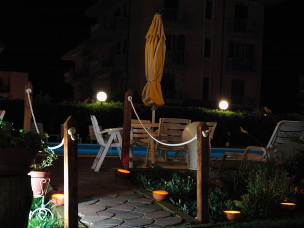 Hotel Primavera Sul Mare ليدو دي سافيو المظهر الخارجي الصورة