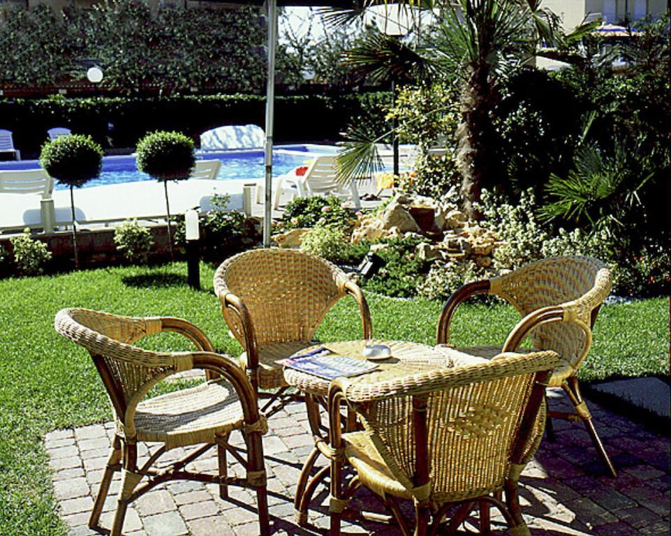 Hotel Primavera Sul Mare ليدو دي سافيو المظهر الخارجي الصورة