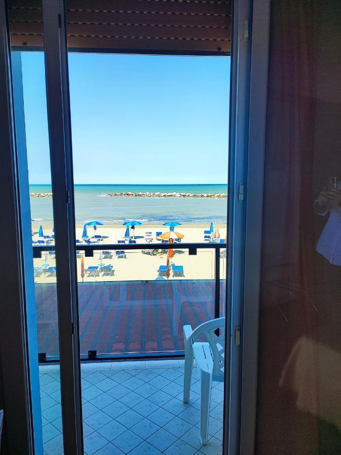 Hotel Primavera Sul Mare ليدو دي سافيو المظهر الخارجي الصورة