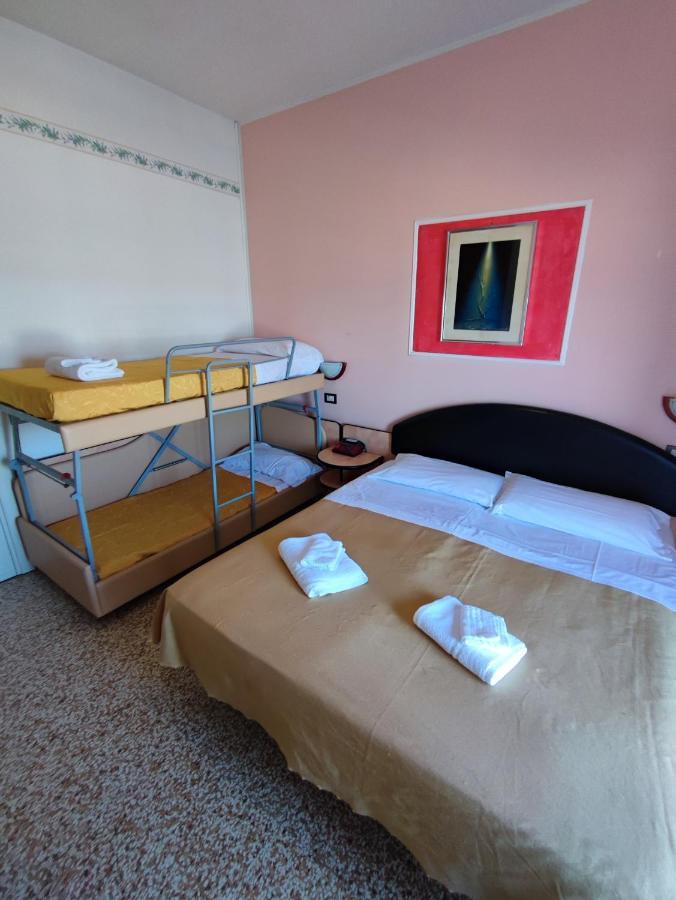 Hotel Primavera Sul Mare ليدو دي سافيو المظهر الخارجي الصورة