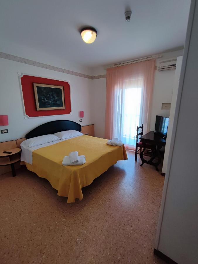 Hotel Primavera Sul Mare ليدو دي سافيو المظهر الخارجي الصورة