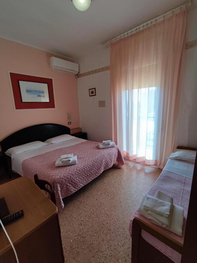 Hotel Primavera Sul Mare ليدو دي سافيو المظهر الخارجي الصورة